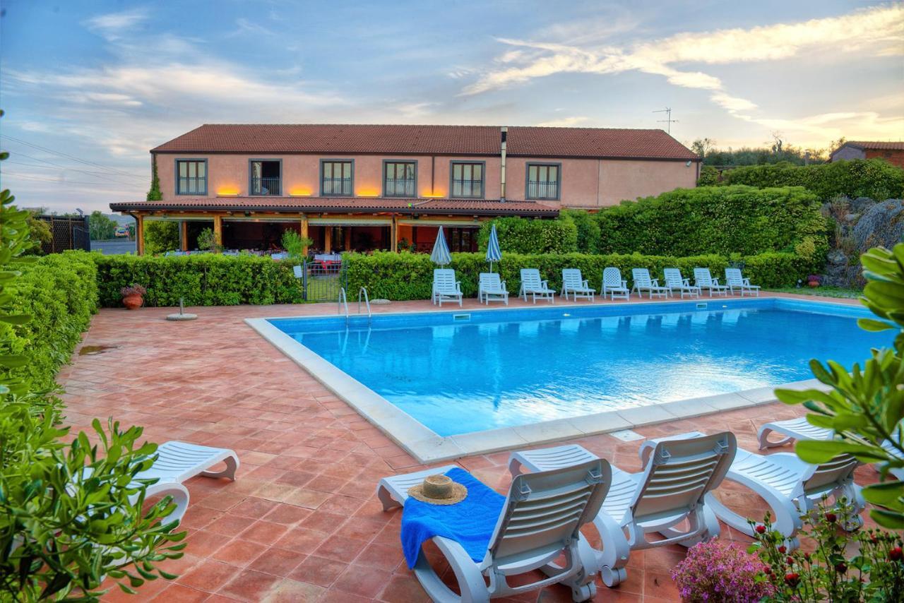 Agriturismo Biologico Corte Aragonese Санта-Мария-ди-Ликодия Экстерьер фото